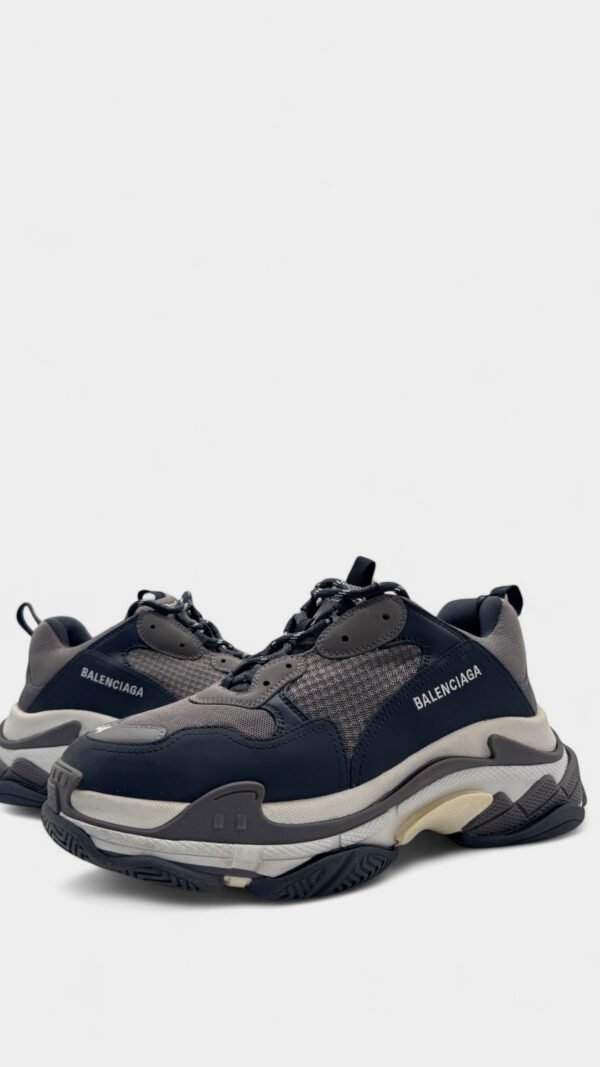 BALENCIAGA - TRIPLE “S” - Image 2